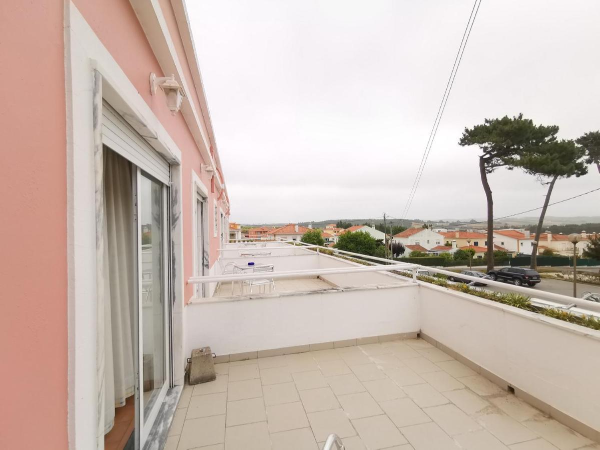 Residencial O Ninho Do Pinhal Hotel Bombardeira Buitenkant foto