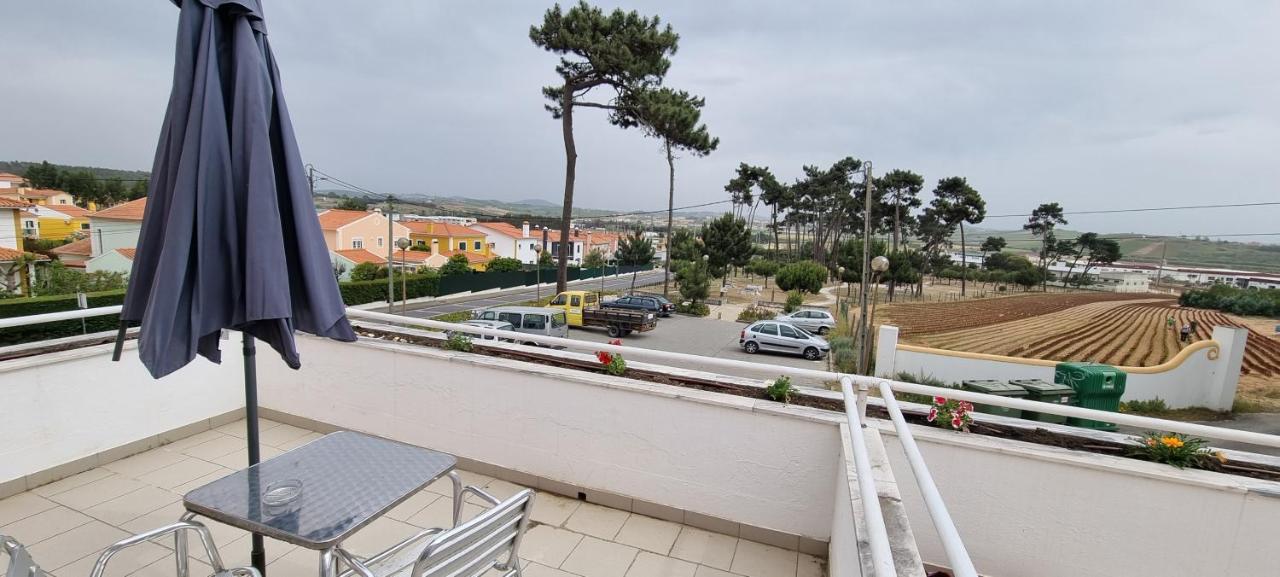 Residencial O Ninho Do Pinhal Hotel Bombardeira Buitenkant foto